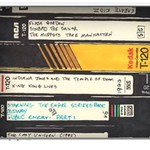 Naklejki na iGadżety w stylu VHS