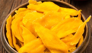 Naładowane witaminą C, potasem i błonnikiem. Dlaczego warto jeść mango?