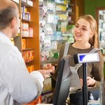 Należy zakazać sprzedaży w sklepach leków dzieciom do 16 lat - samorząd aptekarski