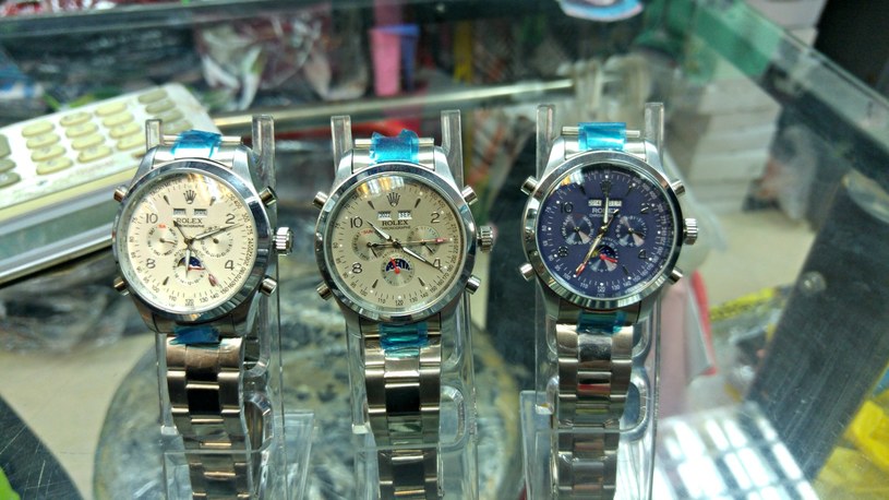 Namiastkę Roleksa można mieć już za 10 euro. Tyle kosztują najtańsze kopie zegarków tej marki /INTERIA.PL