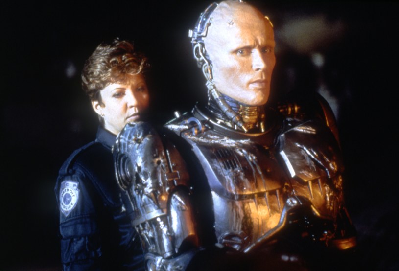 Nancy Allen i Peter Weller w filmie "RoboCop" /Orion Pictures Corporation/Sunset Boulevard/Corbis /Getty Images