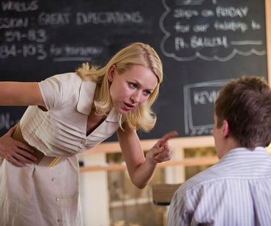 Naomi Watts w scenie z filmu "Movie 43"