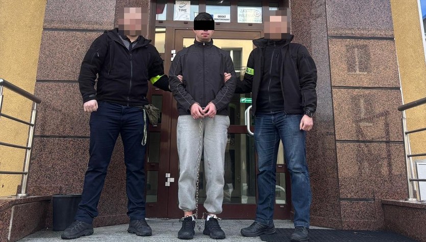 Napad na pizzerię z nożem w ręku. Co grozi 30-latkowi?