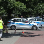 Napad przed bankiem w Warszawie. Zaatakowany konwojent strzelał do napastników