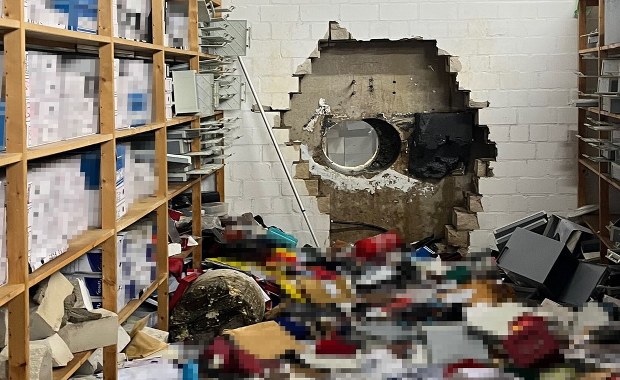 Napad stulecia na bank w Niemczech. Czarne audi, zamaskowani sprawcy i rozpruty skarbiec