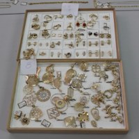 Skradzione przedmioty w sklepie jubilerskim w Szczecinie