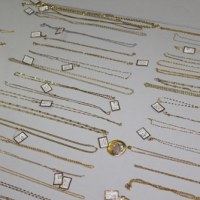 Skradzione przedmioty w sklepie jubilerskim w Szczecinie