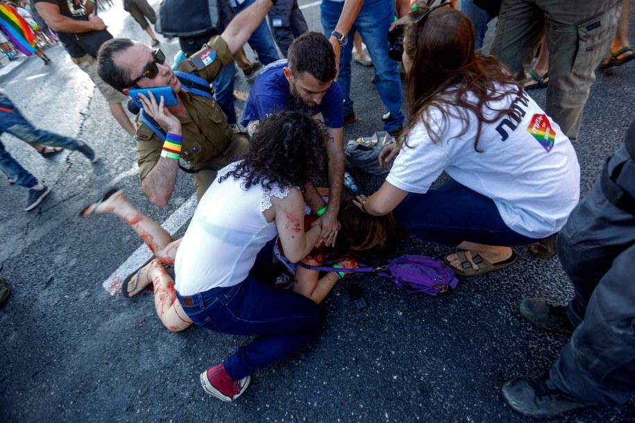 Napastnik zranił nożem sześć osób /ATEF SAFADI  /PAP/EPA