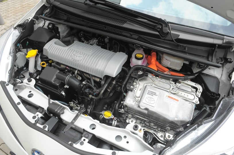 Toyota Yaris Hybrid Dynamic test Motoryzacja w INTERIA.PL