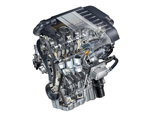 Napis FSI Turbo oznacza, że zastosowano turbodoładowanie i bezpośredni wtrysk paliwa. Obecnie to standard we wszystkich Golfach. /Volkswagen