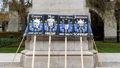 Napis "Unia Europejska" znika z brytyjskich paszportów