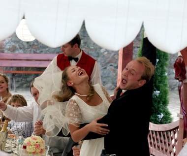 - Napisałem "Testosteron" by sprawić ludziom przyjemność, jeśli widzom poprawi humory na dwie godziny to jest dużo, jeżeli na trzy godziny - świetnie, a jeśli na pięć dni - wręcz wyśmienicie - Saramonowicz mówił w jednym z wywiadów.