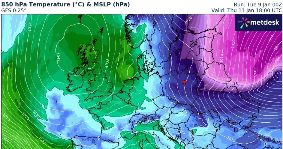 Napływ cieplejszego powietrza znad Atlantyku przyniesie do Polski opady śniegu oraz marznącego deszczu lub mżawki /wxcharts /