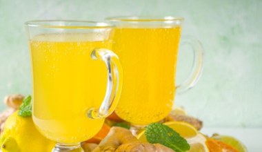 Napój, który oczyszcza organizm i szybko stawia na nogi. Pij codziennie po lekkim śniadaniu