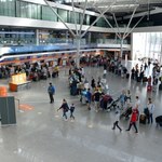Napój w bagażu podręcznym? Polskie lotnisko testuje zmiany