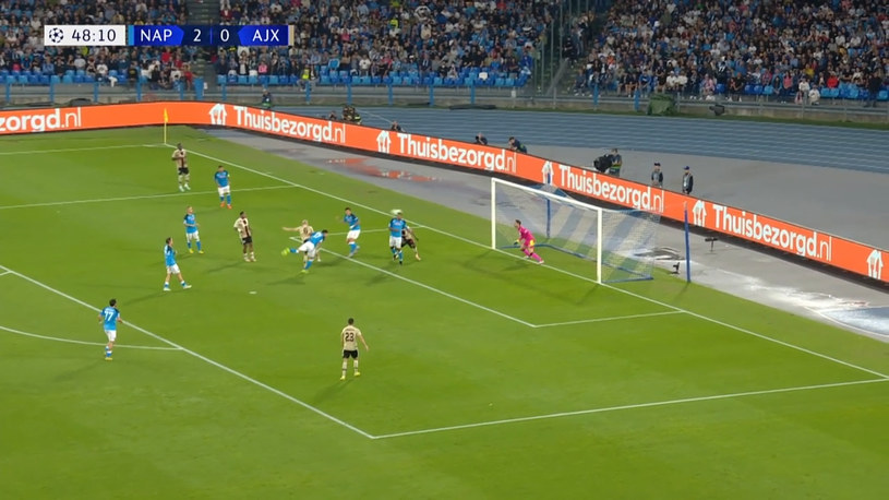 Napoli – Ajax. Liga Mistrzów gol na 2-1 [WIDEO] (Polsat Sport)