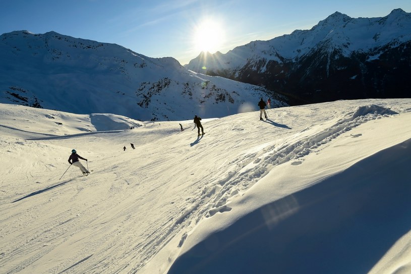 Narciarze we włoskich Alpach, Bormio /MIGUEL MEDINA/AFP /AFP