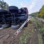 Narkotyki w ciężarówce, która przewróciła się na obwodnicy. Zarzuty dla kierowcy