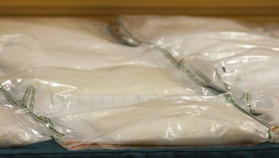 Narkotyki w obcasach butów. Japoński polityk skazany na dożywocie