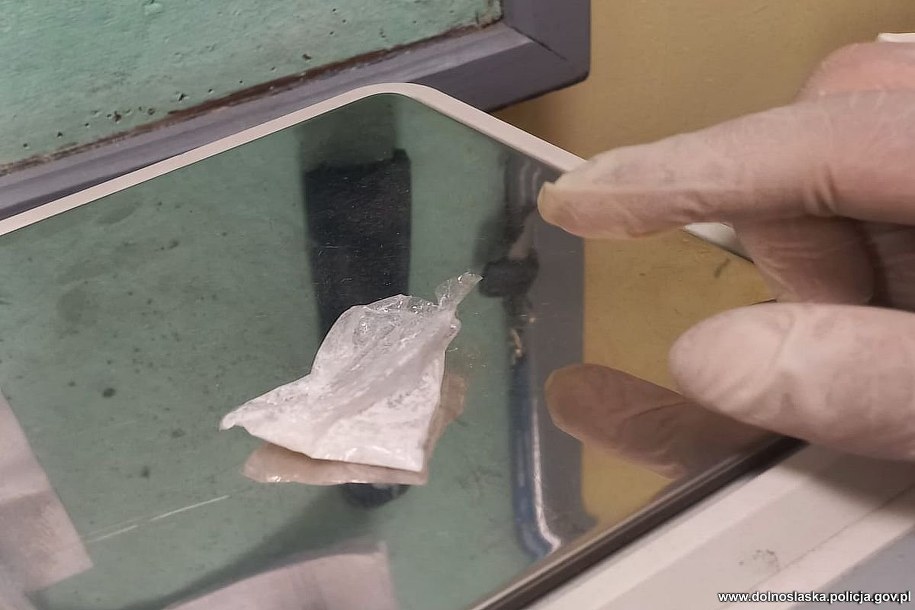 Narkotyki  w woreczku /KPP Góra /Policja