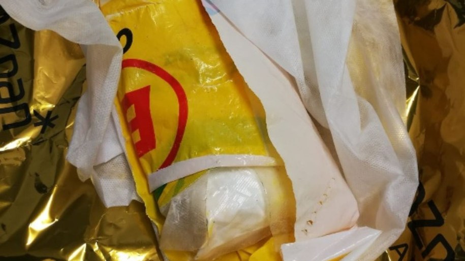 Narkotyki znalezione w lodówce /Policja w Poznaniu  /Policja