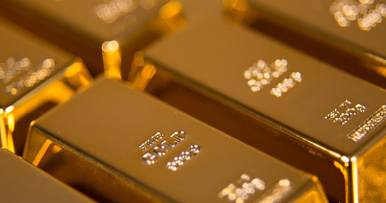 Narodowy Bank Polski zwiększył zasoby złota /123RF/PICSEL