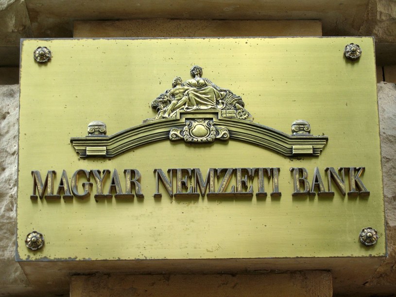 Narodowy Bank Węgier umacnia forinta. W marcu podniósł główną stopę proc. o 1 pkt proc. /AFP