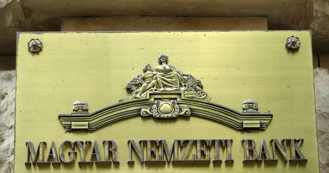 Narodowy Bank Węgier umacnia forinta. W marcu podniósł główną stopę proc. o 1 pkt proc. /AFP