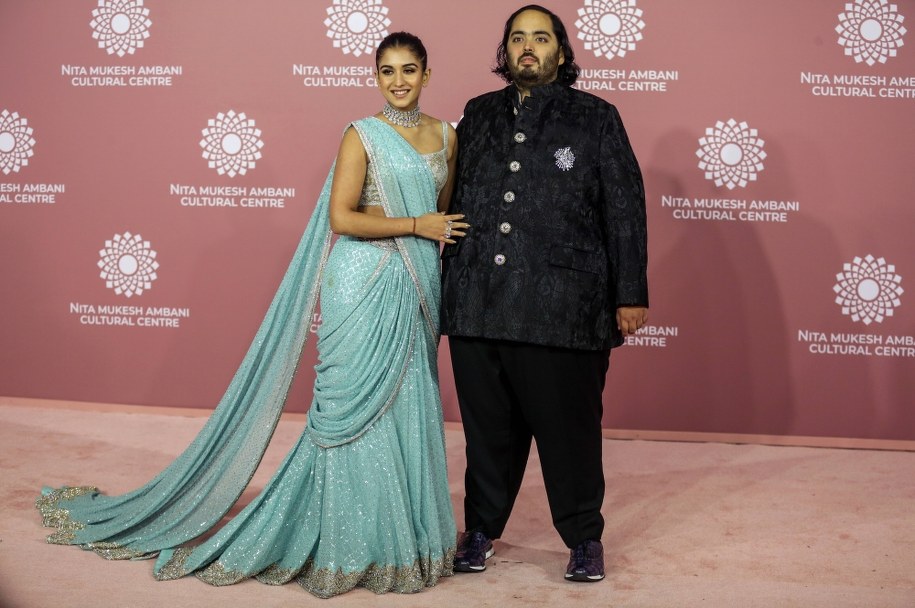 Narzeczeni Anant Ambani i Radhika Merchant /DIVYAKANT SOLANKI /PAP/EPA