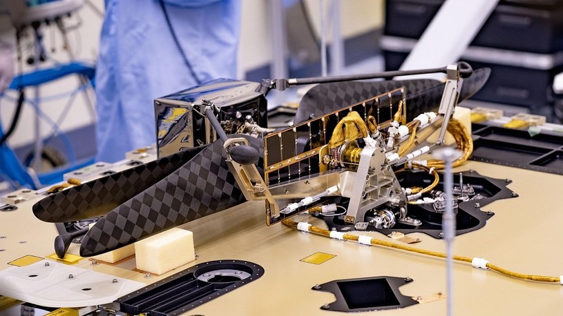 NASA Helicopter już gotowy do lotu na Marsa. Dron został połączony z łazikiem /Geekweek