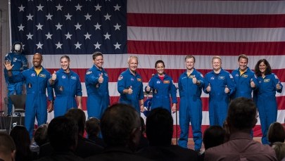NASA przedstawiła załogi pierwszych lotów statków komercyjnych