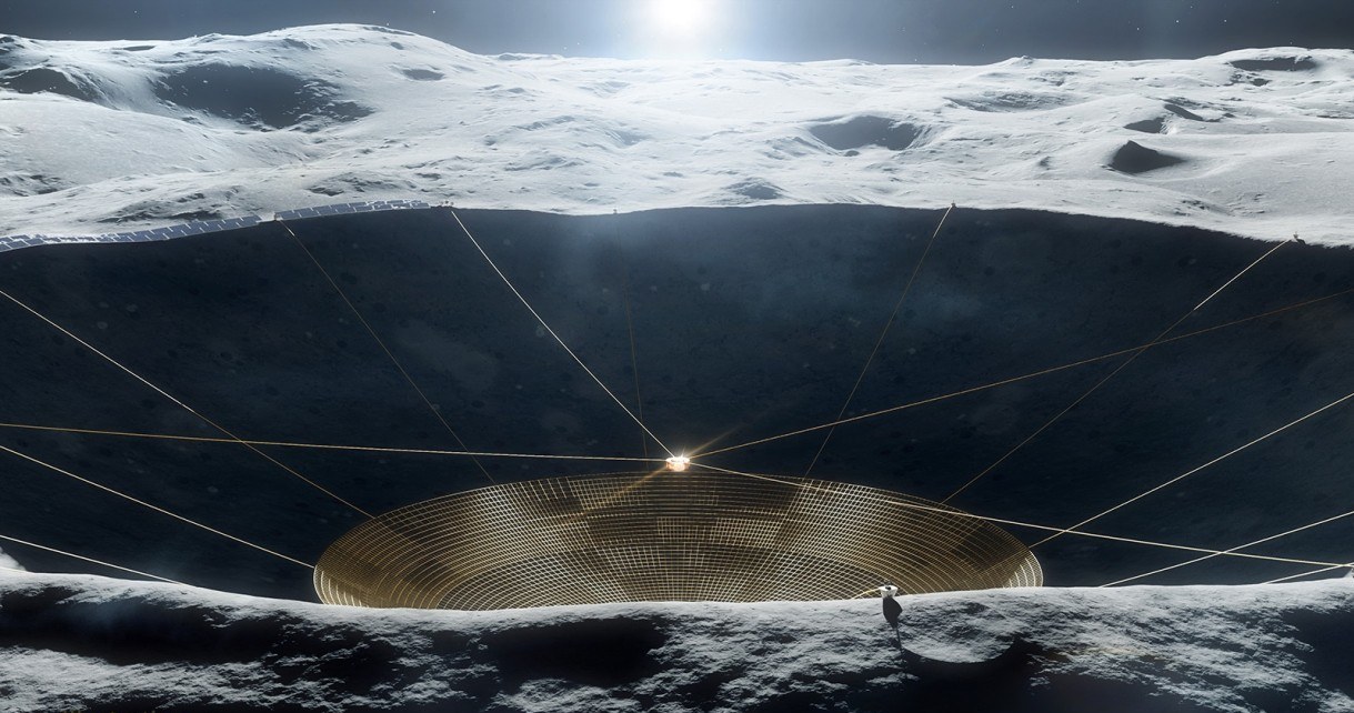 NASA przeznaczyła środki na budowę pierwszego radioteleskopu w kraterze na Księżycu /Geekweek