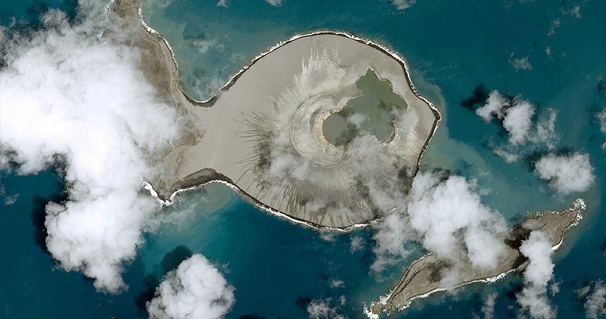 NASA rozpoczęła badania tajemniczej wyspy na Pacyfiku, która pojawiła się 5 lat temu /Geekweek