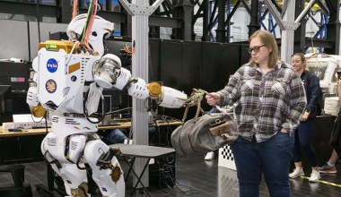 NASA szykuje robotycznych pomocników do lotów na Księżyc