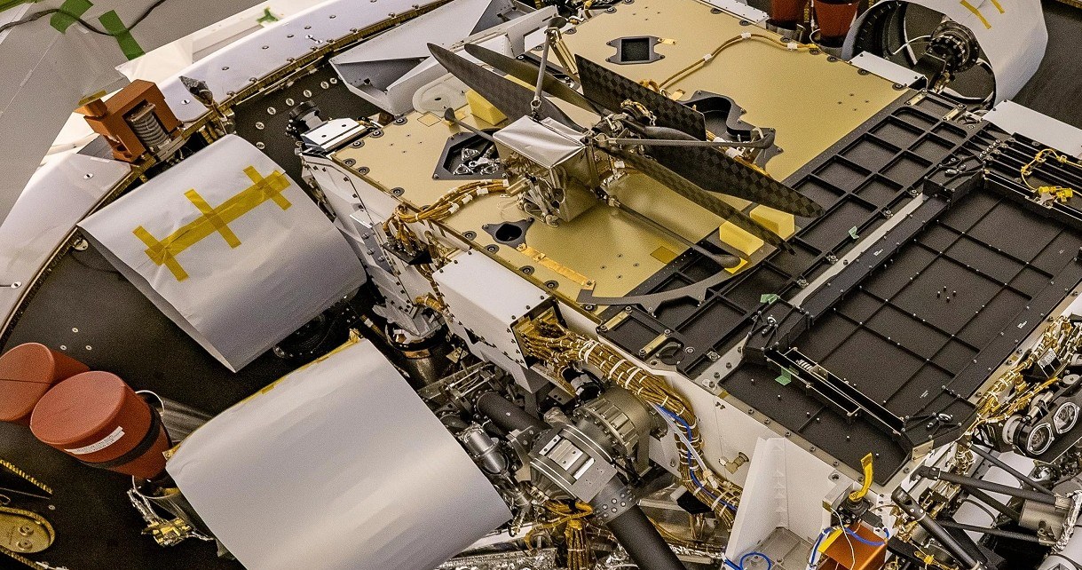 NASA zaprezentowała łazik i dron, które są już gotowe do wysyłki na Marsa /Geekweek