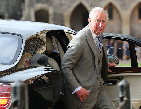 Następca brytyjskiego tronu doczekał się trojga wnucząt /Getty Images