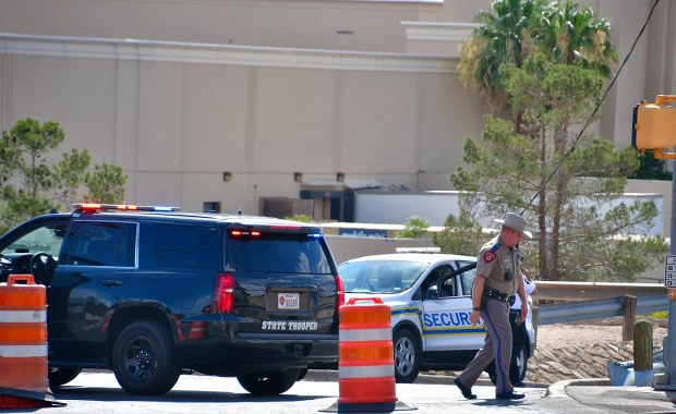 Nastolatek postrzelił nauczycielkę, potem skierował broń na siebie