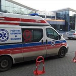Nastolatek topił się na basenie w Warszawie. Został zabrany do szpitala