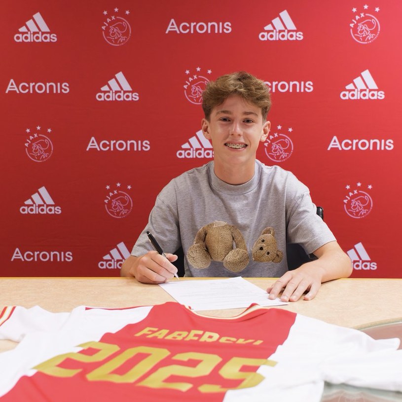 Nastolatek z Polski trafił do Ajaxu Amsterdam