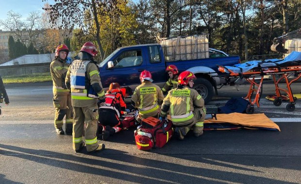 Nastolatki potrącone na przejściu dla pieszych. Dramatyczny wypadek w Łasku