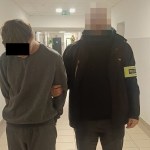 Nastoletni nożownik zaatakował na klatce schodowej. Grozi mu dożywocie