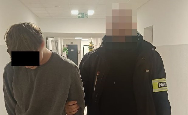 Nastoletni nożownik zaatakował na klatce schodowej. Grozi mu dożywocie