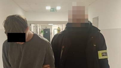 Nastoletni nożownik zaatakował na klatce schodowej. Grozi mu dożywocie