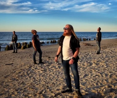 Nastrojowy Ditroit ("W oceanie chmur")