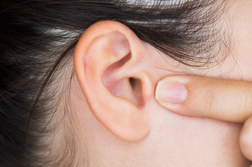 Nasz słuch od dziecka jest narażony na wiele czynników, które mogą go osłabiać /123RF/PICSEL
