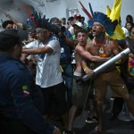 "Nasza ziemia nie jest na sprzedaż". Wdarli się na konferencję klimatyczną