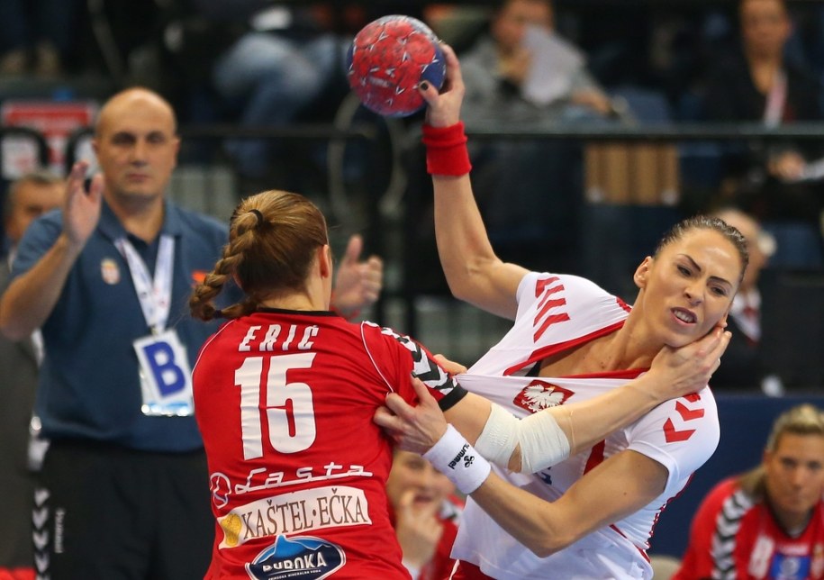 Nasze szczypiornistki przegrały z Serbkami w Belgradzie 18:24 /KOCA SULEJMANOVIC /PAP/EPA