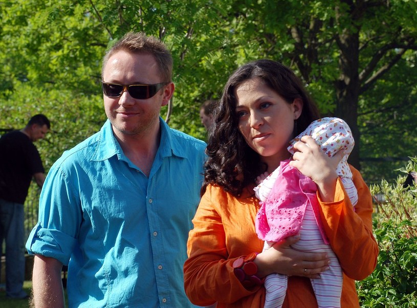 Natalia Kukulska z mężem i małą córeczką /- /East News