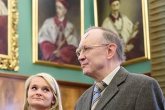 Natalia Micek odebrała nagrodę za udzielenie pomocy wykładowcy