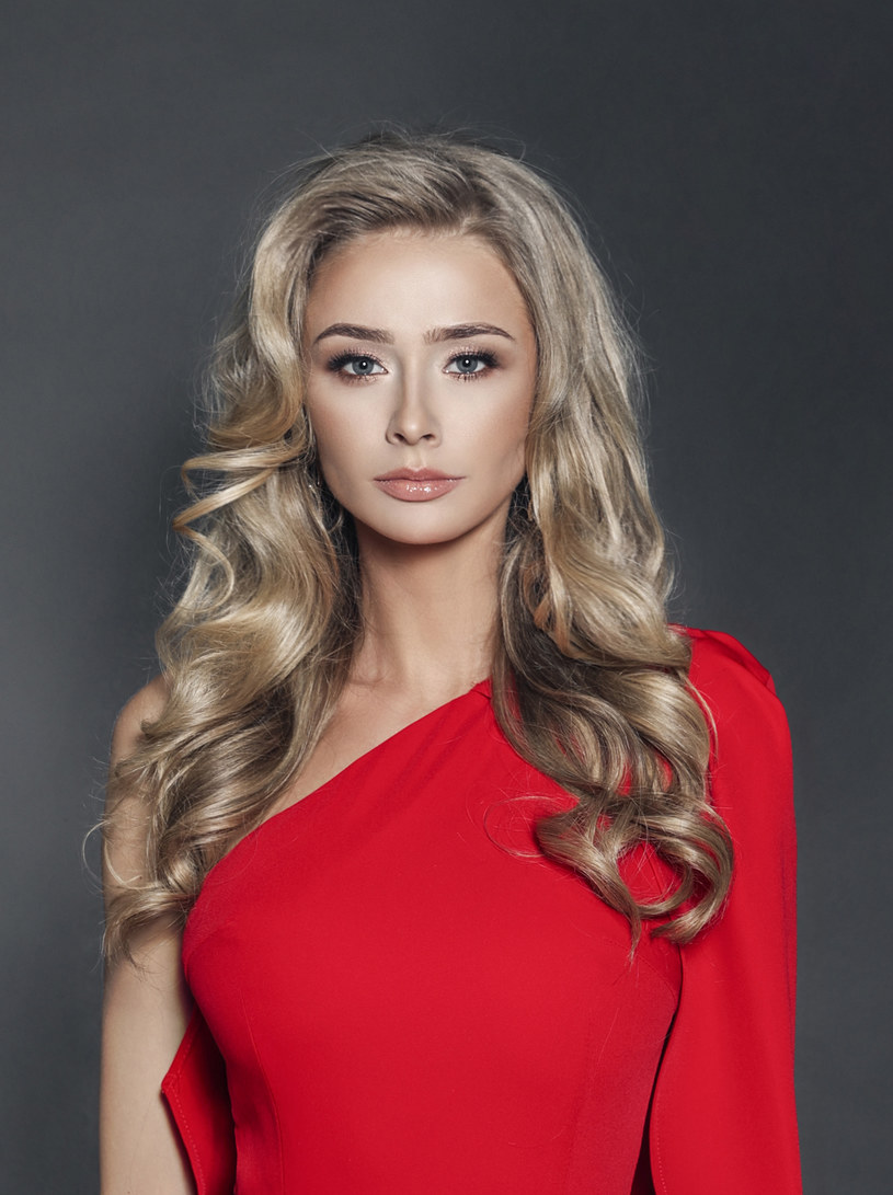 Natalia Piguła - Miss Universe candidate / external material